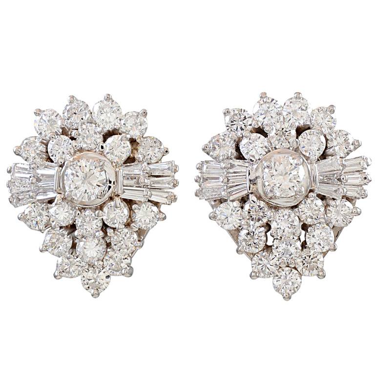 women fashion diamond earrings tops gold white yellow 21 karat modern design huma jewellers jewlr jewellery jewelry karachi pakistan